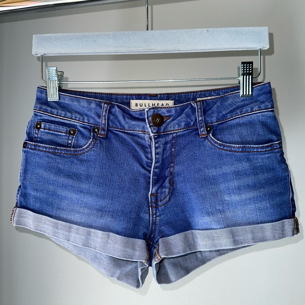 Bullhead Low Rise Blue Denim Shorts